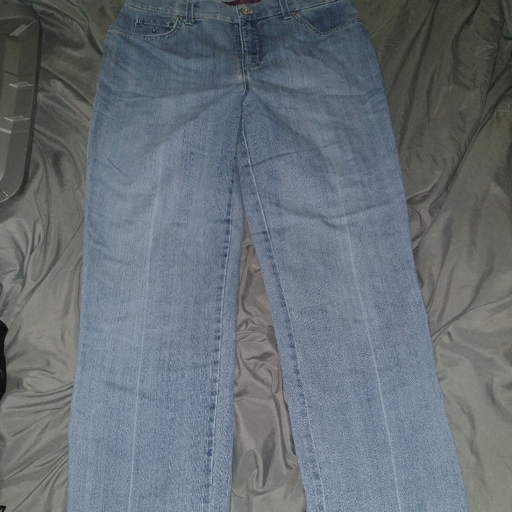 Gloria Vanderbilt Straight Leg Jeans Sz. 10 EUC